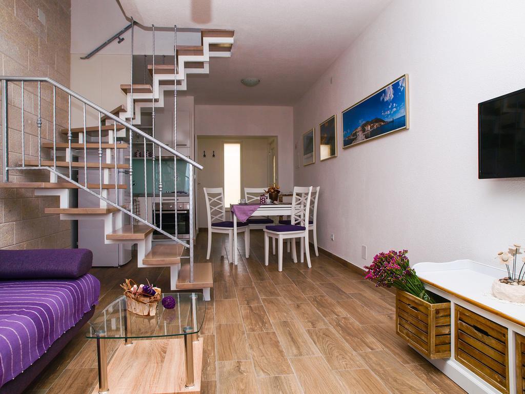 Apartments House Durdica Bol Pokoj fotografie