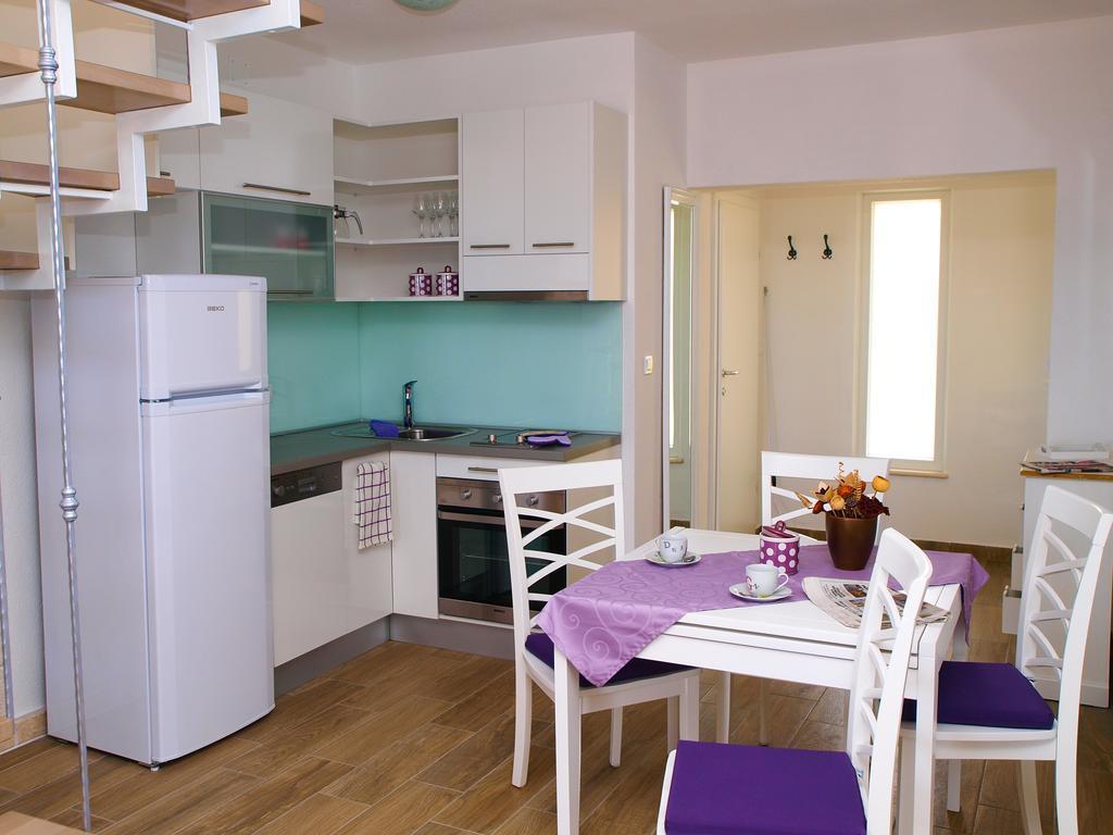 Apartments House Durdica Bol Pokoj fotografie